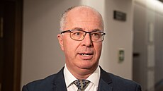 Ministr zdravotnictví Adam Vojt�ch ve Sn�movn�