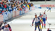 Vít�zslav Hornig dojí�dí do cíle závodu s hromadným startem ve finském...