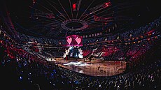 O2 aréna p�ed pátým �tvrtfinálovým zápasem mezi domácí Spartou a T�incem.