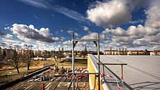 Únorový postup prací p�i opravách basketbalové haly na pardubické Dukle. (27....