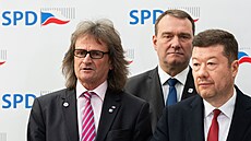 Tisková konference poslaneckého klubu SPD. Zleva   Miroslav �ev�ík, Radim Fiala...