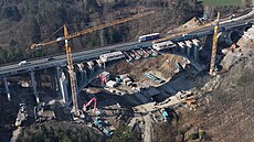 Demolice mostu �mejkalka na D1