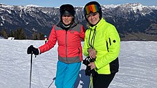 Eva Pavlová s p�áteli b�hem prodlou�eného víkendu v rakouských Alpách. (3....