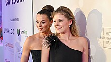 Iva Kubelková a její dcera Natálie Jirásková na Plese v Intru v Brn� (28. února...