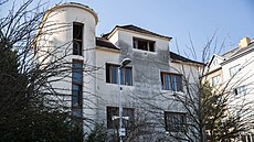 Neudr�ovaná vila v Blanické ulici v Olomouci nedaleko nádra�í se stala místem...