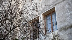 Neudr�ovaná vila v Blanické ulici v Olomouci nedaleko nádra�í se stala místem...
