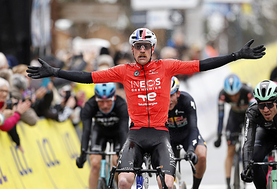 Dorian Godon se raduje z triumfu v sedmé etap� Pa�í�-Nice.