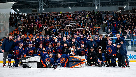 Hokejisté Litom��ic po postupu p�es Vsetín do semifinále první ligy.