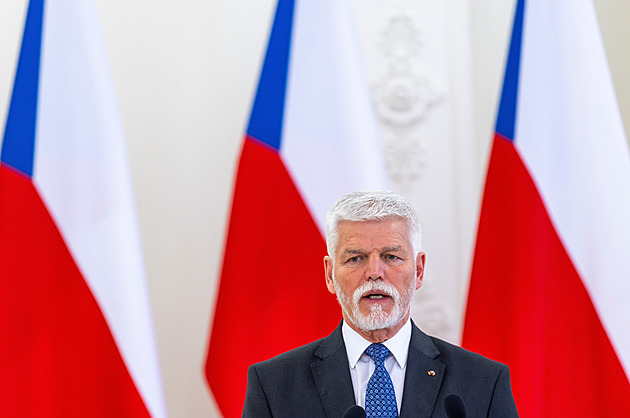 Je to naopak: benzín je levný a Petru Pavlovi škodí chvilkaři