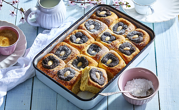 Otevřené kynuté buchty s tvarohem a mákem: Tradiční recept v netradičním kabátku