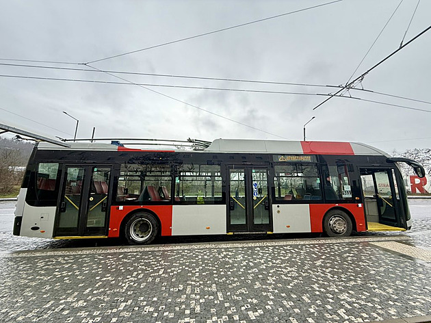 Praha začíná testovat novou trolejbusovou linku i s cestujícími