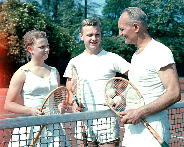 S manželem jsme se vzali narychlo, rodiče poslali jen telegram, vypráví Romanová