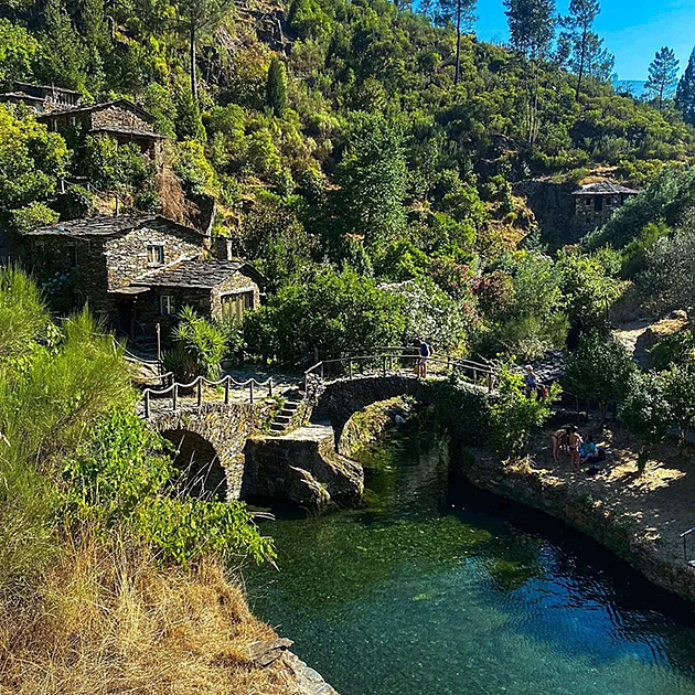 Vesnička, o které turisté nevědí. Foz d’Égua je portugalským Hobitínem