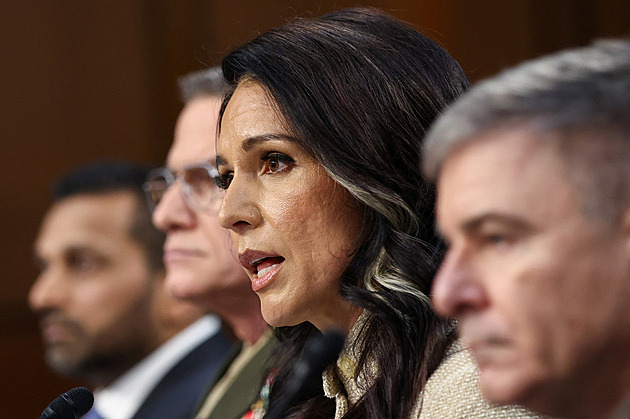 Írán už uran dál neobohacoval, tvrdí šéfka tajných služeb USA. Nahlas to neřekla