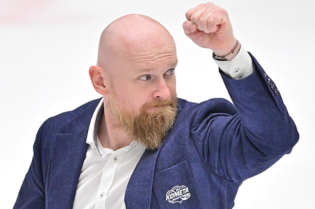 Sparta dál žije. Porazila Kladno a srovnala sérii. Brno proměnilo mečbol, Motor končí