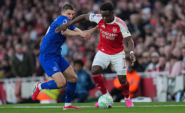 ONLINE: V akci Arsenal, Chelsea ztrácí s Newcastlem. Večer City na West Hamu ONLINE: V akci Arsenal, Chelsea ztrácí s Newcastlem. Večer City na West Hamu