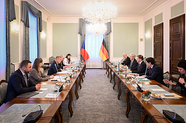 Babiš mluvil se saským premiérem, řešili emisní povolenky i dálniční spojení