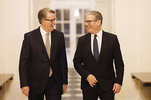 Britský premiér Starmer bojuje o přežití, Epstein mu ze záhrobí podřezává židli Britský premiér Starmer bojuje o přežití, Epstein mu ze záhrobí podřezává židli