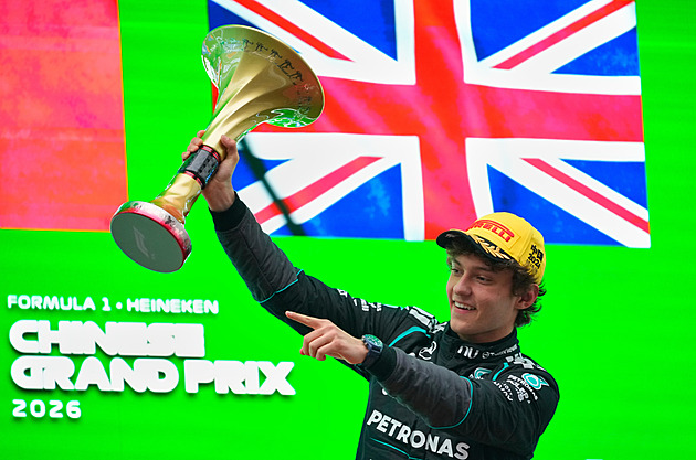 Antonelli má první triumf, Hamilton je zpět na pódiu. Noční můra v Číně pro mclareny Antonelli má první triumf, Hamilton je zpět na pódiu. Noční můra v Číně pro mclareny