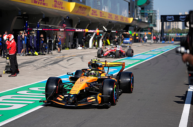 Kdo si to užívá, nerozumí F1. Verstappena vytáčí nová éra, McLaren vstřebává fiasko