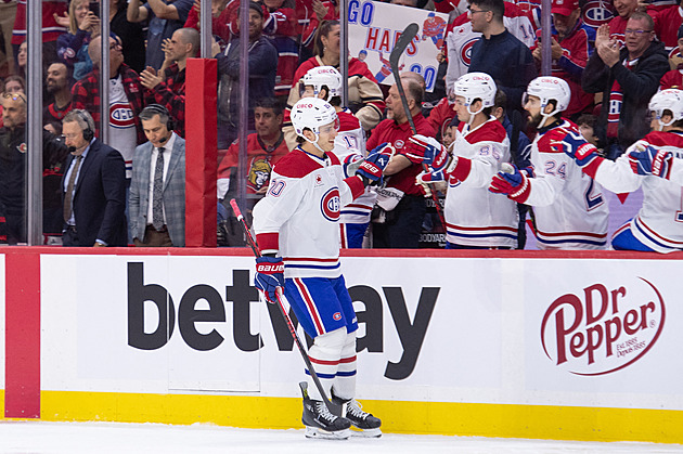 Slafkovský překonal Richarda, brankáři Dobeš s Vladařem dostali volno