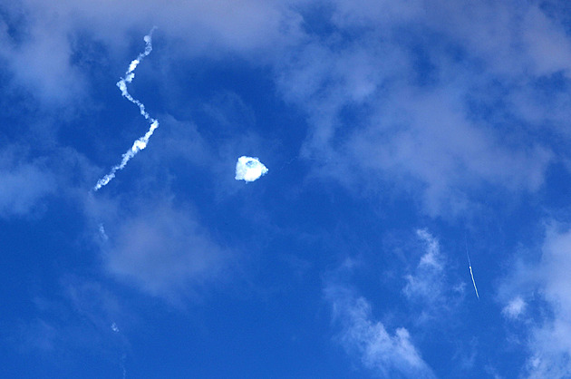 Terčem plynová pole, doplácí na to Irák. Izrael poprvé zaútočil na severu Íránu