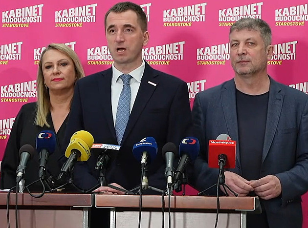 STAN kritizuje, že se vláda odmítá s poslanci bavit o cenách pohonných hmot