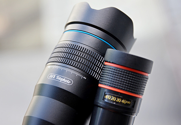 Když chcete teleobjektiv a nechcete příslušenství z Číny. Ceny vás překvapí