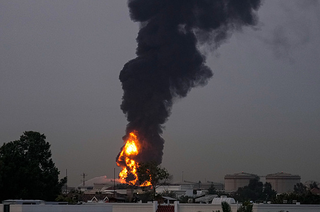 V zemích Zálivu útočíme kvůli přesunům amerických vojáků, hájí se Írán