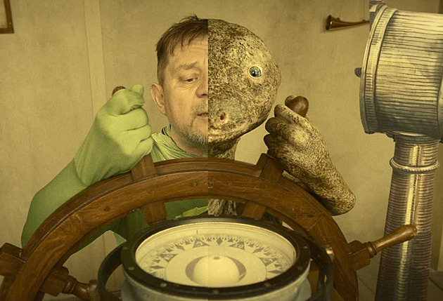 Podívejte se, jak se ze Čtvrtníčka stane velemlok. Válka s mloky opět na spadnutí