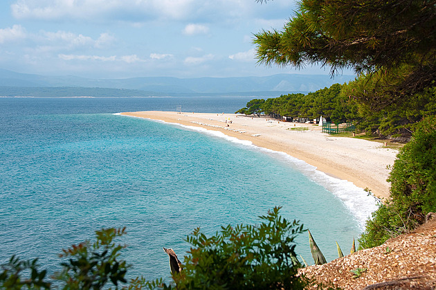 Znáte Zlatý roh? Jednou z nejkrásnějších pláží světa se pyšní Chorvatsko