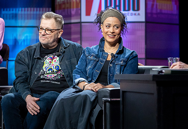 V divadle Sklep hraju černošku, takže sama sebe, říká partnerka Milana Šteindlera