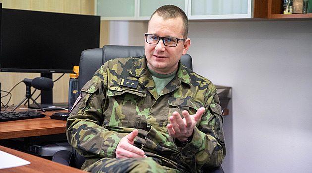 Testujeme drony, 3D tisk i zkvalitnění spánku, vypráví velitel hranického praporu