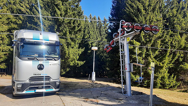 Touha po pěkné fotce stála řidiče kamionu na Šumavě půl milionu