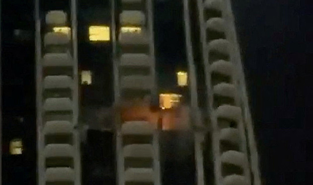 Dron zasáhl čtvrť v Dubaji, dalším útokům čelí Saúdská Arábie, Kuvajt i Omán