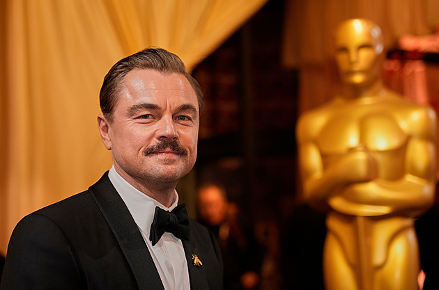 Leonardo DiCaprio se konečně ukázal v Praze. Zašel do Stavovského divadla Leonardo DiCaprio se konečně ukázal v Praze. Zašel do Stavovského divadla