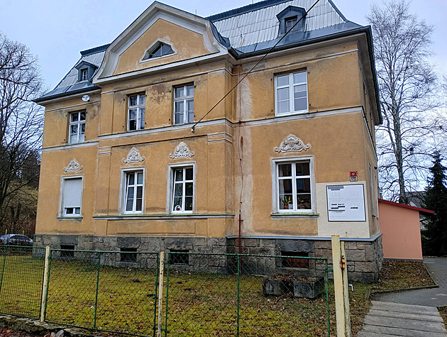 Radnice v Aši koupila vilu, v níž sídlí ordinace. Služby rozšíří