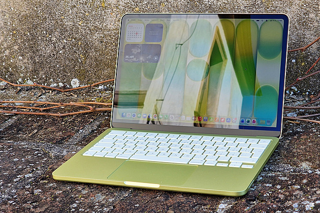 MacBook Neo v akci. Není lepší koupit si ojetý MacBook Air?