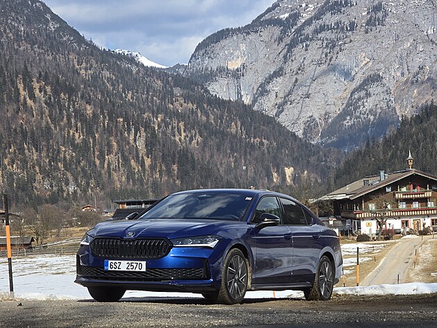 V hor�ch se uk�zalo, �e Superb 4x4 je nejen nen�padn� autorita na d�lnici, ale...