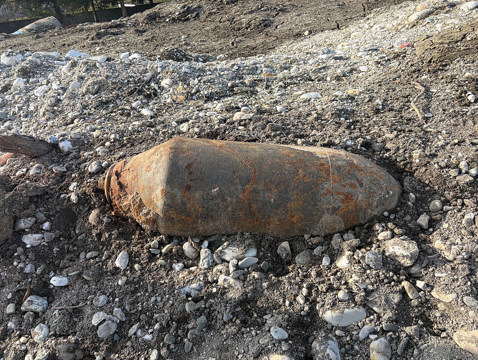 Nález letecké pumy na Opavsku. Policisté museli evakuovat školu