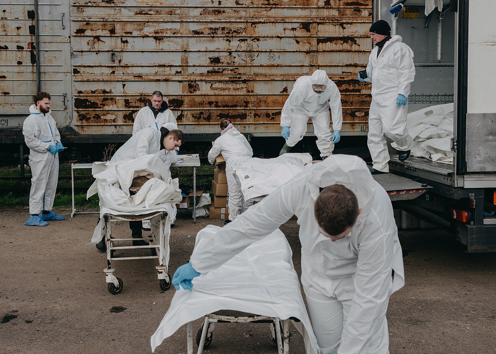 Lékaři našli v těle ukrajinského vojáka granát, museli evakuovat márnici