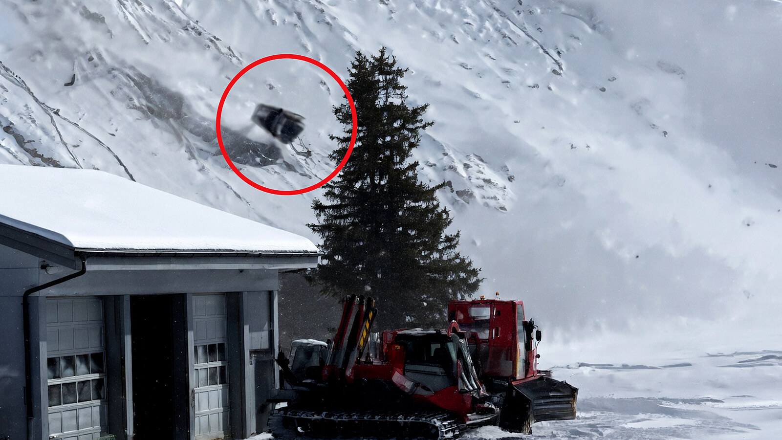 Ve švýcarském středisku se utrhla kabina lanovky a zřítila se ze svahu