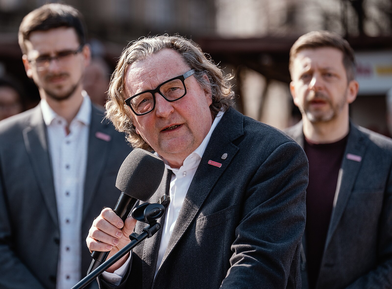 STAN povede do voleb v Praze Hlaváček. Do boje o Senát vyšle spisovatele