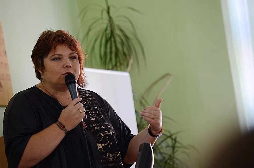 PaedDr. Mgr. Marie Bení�ková, Ph.D.