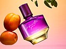 Infinita You: nová v�n� Oriflame je ovocn� kv�tinová, tóny meru�ky a pomeran�e...