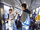 Preventisté minimáln� zpo�átku jezdí ve spojích spole�n� s revizory. Zatímco ty...