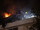 V centrální �ásti Izraele vypukl po�ár obytného domu po íránském raketovém...