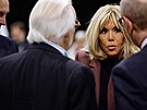 Man�elka francouzského prezidenta Brigitte Macronová p�ijela do volební...