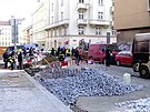 Vy�et�ování po�áru na Letné potrvá týdny, n�kte�í evakuovaní se dom� hned...