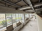 Stropy po sanaci. Havarijní stav stropních konstrukcí zp�sobil n�kolikam�sí�ní...